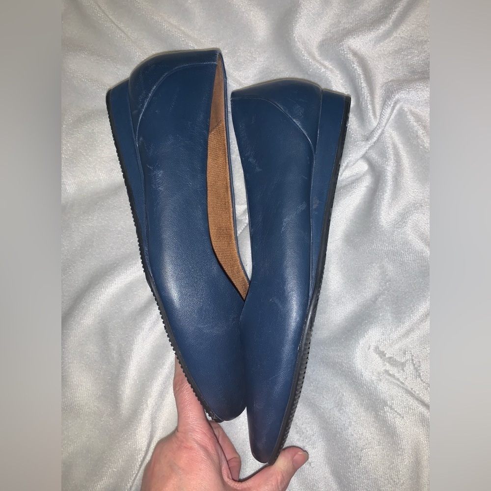 SoftWalk Vellore Women's Navy ballet Flats wide 8.5 W - Picture 6 of 12